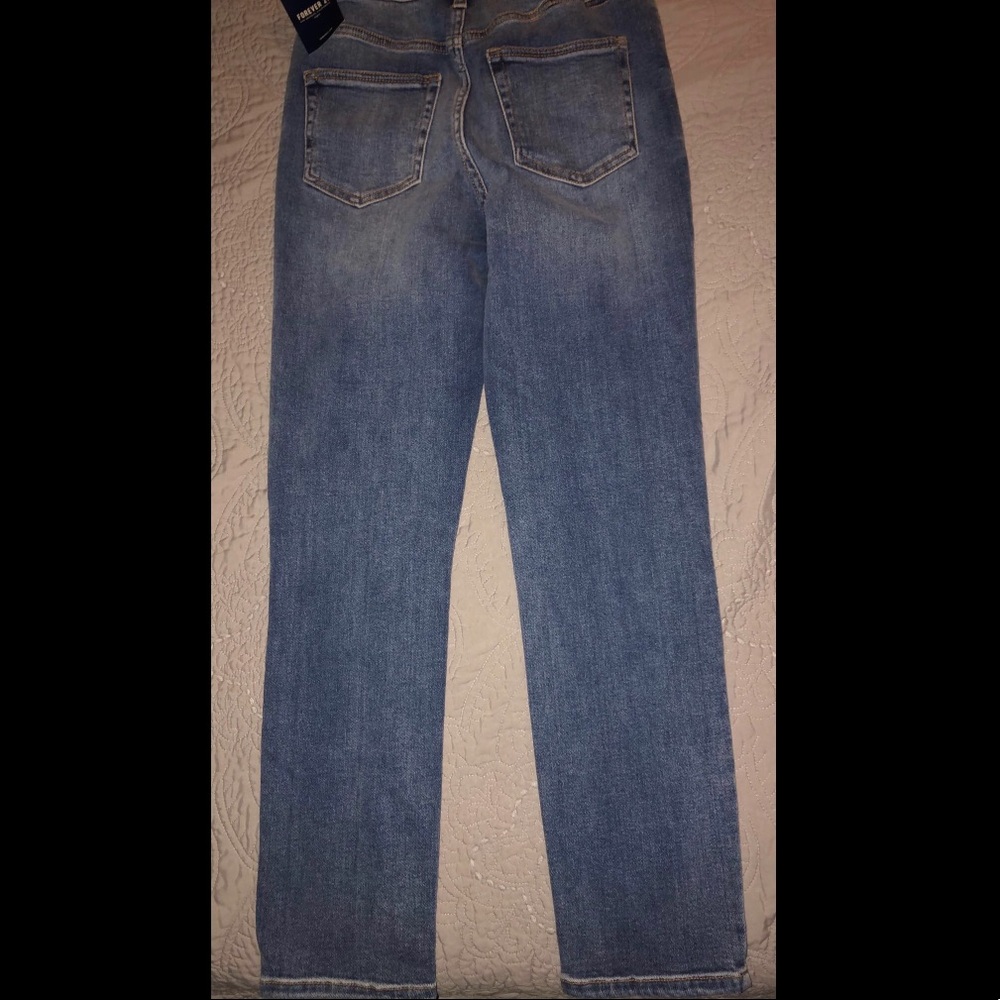 Medium wash jeans; Style:MomJeans , brand new - Picture 4 of 4